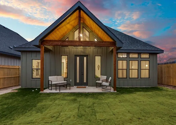 New! 4 Bdrm Near Stockyards & Dt Worth Fort Worth