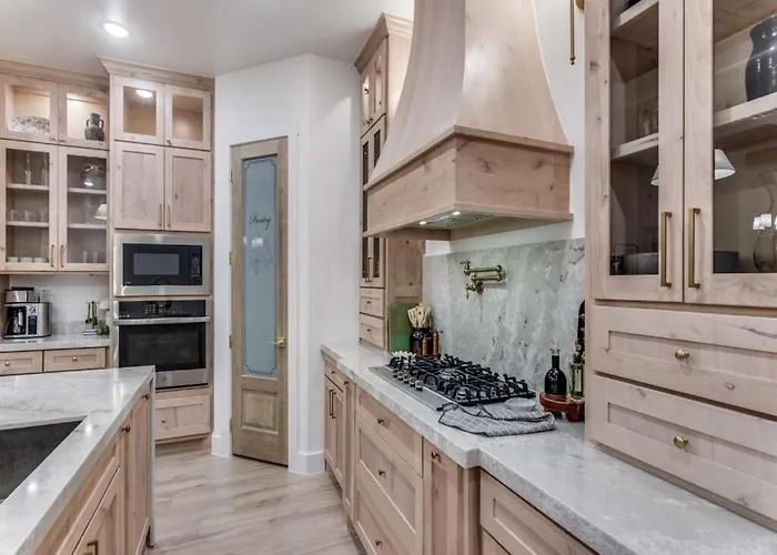 New! 4 Bdrm Near Stockyards & Dt Worth Holiday home Fort Worth